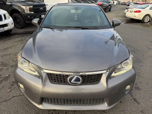 Used 2013 Lexus CT 200h image 8