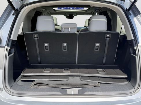 Certified 2023 Honda Pilot Touring image 36