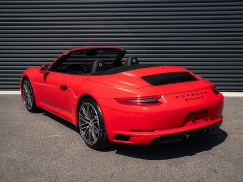 Used 2019 Porsche 911 Carrera S image 3