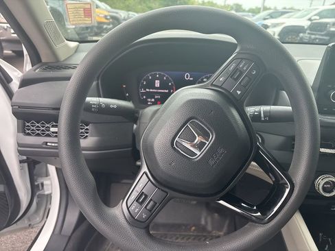 Used 2025 Honda Accord SE image 13