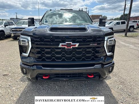Used 2025 Chevrolet Silverado 2500 ZR2 AWD/4WD image 8