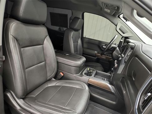 Used 2020 Chevrolet Silverado 1500 LT Trail Boss image 38