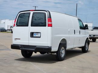 New 2026 Chevrolet Express 2500 w/ Driver Convenience Package RWD video 4