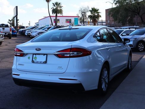 Used 2019 Ford Fusion SE FWD image 13