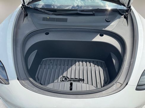 Used 2022 Tesla Model 3 Long Range AWD/4WD image 11