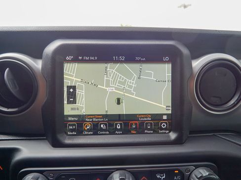 Used 2021 Jeep Wrangler Unlimited Sport AWD/4WD image 21