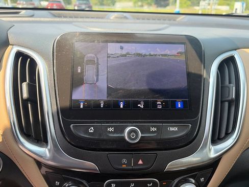 Used 2022 Chevrolet Equinox Premier AWD/4WD image 24