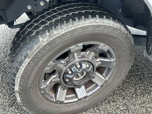 Used 2024 Ford F250 Lariat w/ Sport Appearance Package image 16