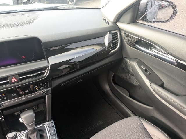 Used 2024 Kia Seltos X-Line AWD/4WD image 17