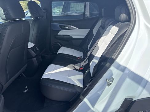 New 2026 Chevrolet Equinox EV LT image 24