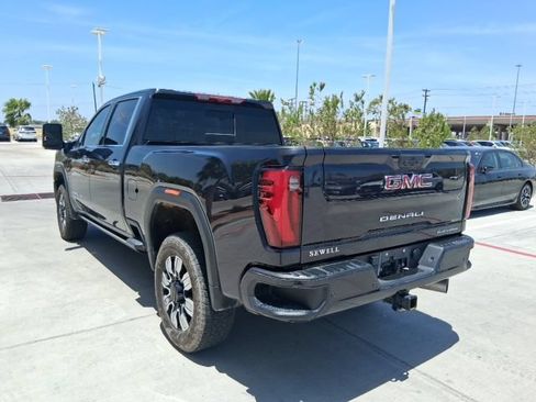 Used 2024 GMC Sierra 2500 Denali w/ Denali Reserve Package AWD/4WD image 4