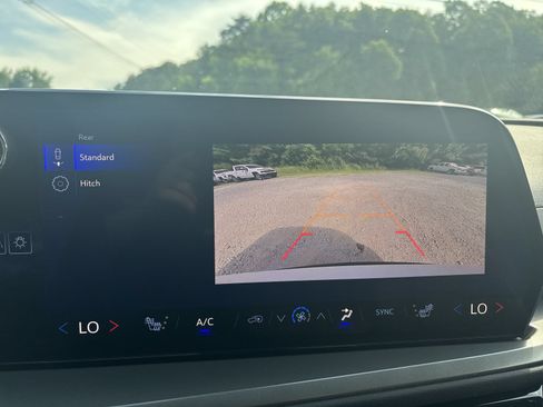 New 2026 Chevrolet Traverse LT FWD image 20