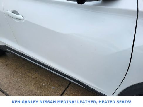 Used 2019 Nissan Kicks SR w/ SR Premium Package image 13