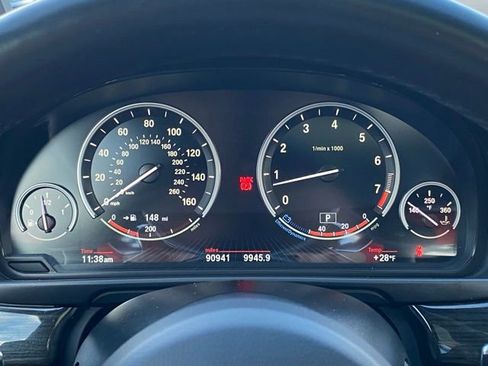 Used 2016 BMW 550i xDrive Sedan image 40