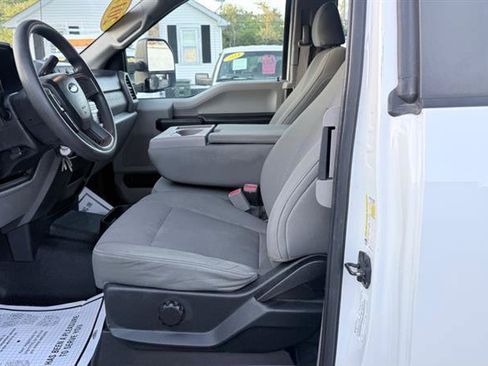 Used 2017 Ford F250 XL AWD/4WD image 11