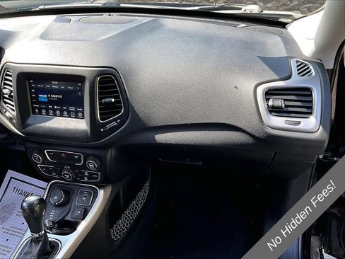 Used 2019 Jeep Compass Latitude w/ Popular Equipment Group AWD/4WD image 12