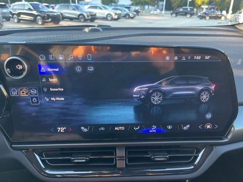 New 2026 Chevrolet Equinox EV RS image 31