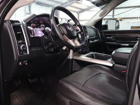 Used 2016 RAM 2500 Laramie w/ Convenience Group RWD image 31