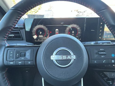 Certified 2025 Nissan Kicks SR image 19