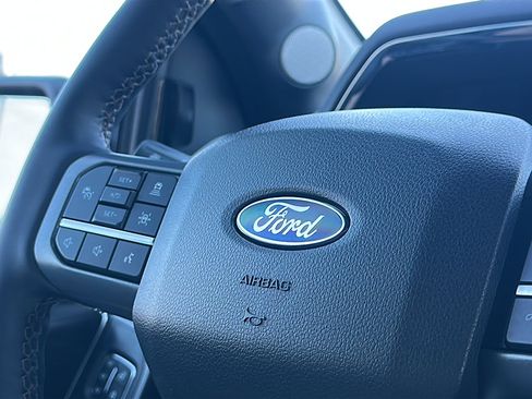 Used 2025 Ford F150 Lariat w/ Equipment Group 501A Mid image 29