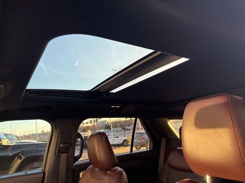 Used 2020 Ford Explorer Platinum w/ Premium Technology Package image 8