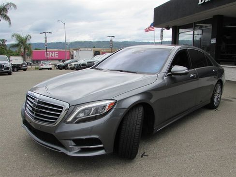 Used 2016 Mercedes-Benz S 550 Sedan image 3
