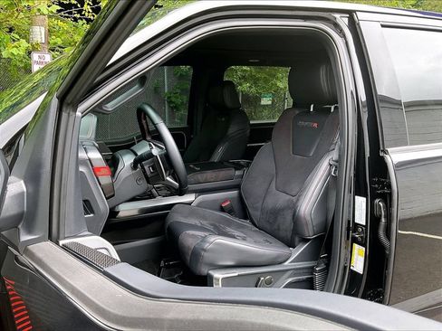 Used 2025 Ford F150 Raptor w/ Equipment Group 803A Raptor R AWD/4WD image 5