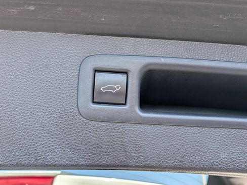 Used 2021 Toyota Highlander XSE AWD/4WD image 26