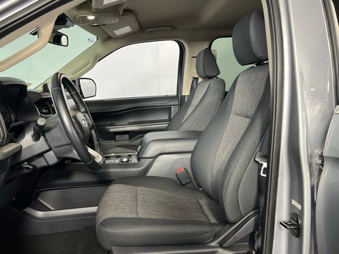 Used 2024 Ford Expedition XLT AWD/4WD image 23