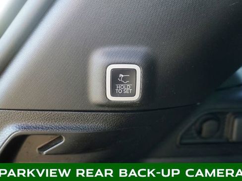 Used 2023 Jeep Grand Cherokee Altitude image 6