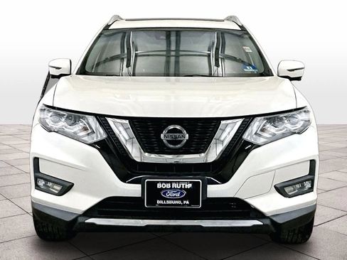 Used 2019 Nissan Rogue SL w/ Premium Package image 3