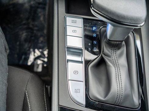 Certified 2025 Hyundai Elantra Blue image 29