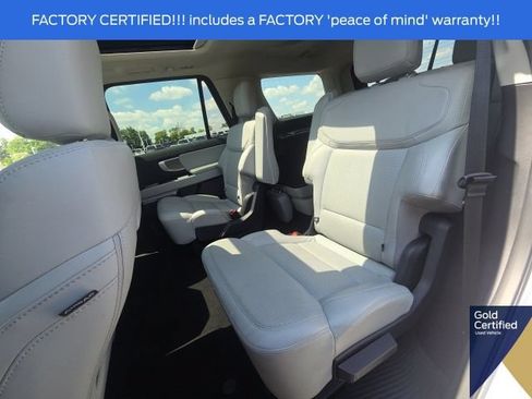 Used 2025 Ford Expedition Platinum AWD/4WD image 26