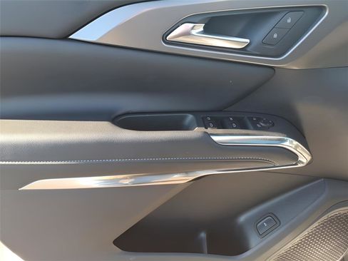 New 2026 Chevrolet Traverse LT w/ Sun and Wheel Package image 15