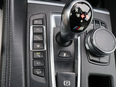 Used 2017 BMW X5 M image 26