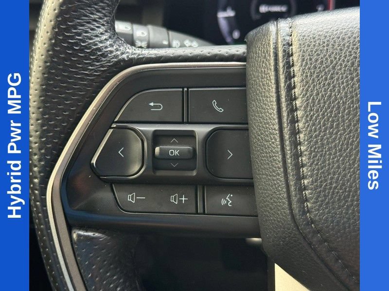 Used 2024 Toyota Tacoma TRD Sport AWD/4WD image 20
