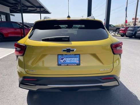 Used 2025 Chevrolet Trax ACTIV w/ Driver Confidence Package FWD image 6