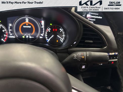 Used 2024 MAZDA MAZDA3 s image 23