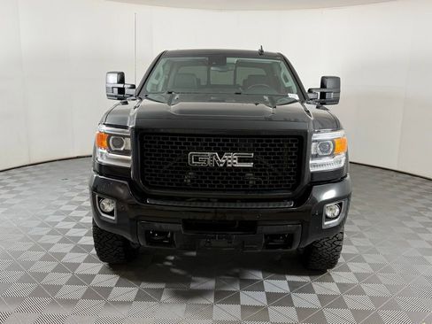 Used 2015 GMC Sierra 2500 Denali w/ Duramax Plus Package AWD/4WD image 7