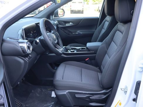 New 2027 Chevrolet Equinox LT FWD image 5