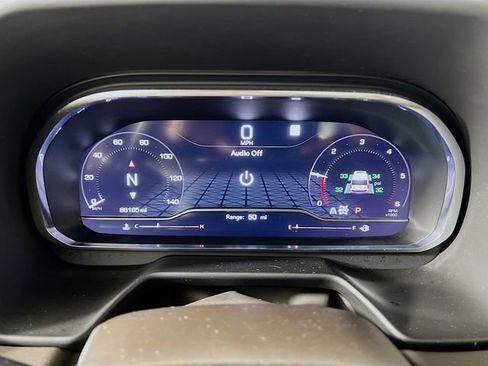 Used 2022 GMC Yukon XL SLT w/ SLT Luxury Package image 14