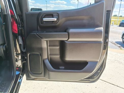Used 2021 Chevrolet Silverado 1500 Custom AWD/4WD image 22