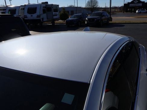 Used 2016 Chevrolet Malibu Premier w/ Driver Confidence Package II image 14