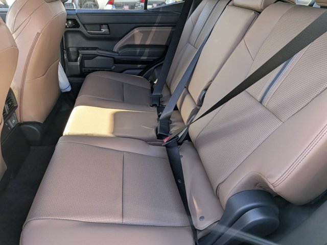 New 2026 Toyota 4Runner Limited AWD/4WD image 16