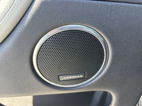 Used 2020 Land Rover Discovery Sport SE R-Dynamic image 19