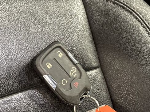 Used 2022 Chevrolet Silverado 1500 LT Trail Boss w/ LT Trail Boss Premium Package image 30