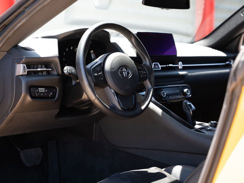 Used 2021 Toyota Supra RWD image 7