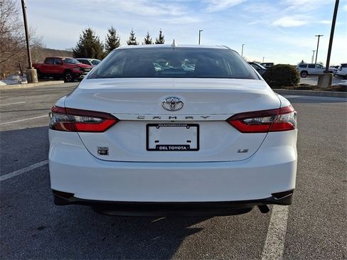 Certified 2021 Toyota Camry LE image 5