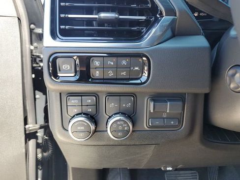 New 2026 GMC Yukon Denali w/ Denali Reserve Package AWD/4WD image 29