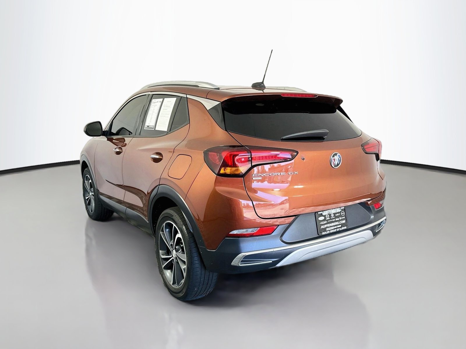 Used 2021 Buick Encore GX Essence AWD/4WD image 5